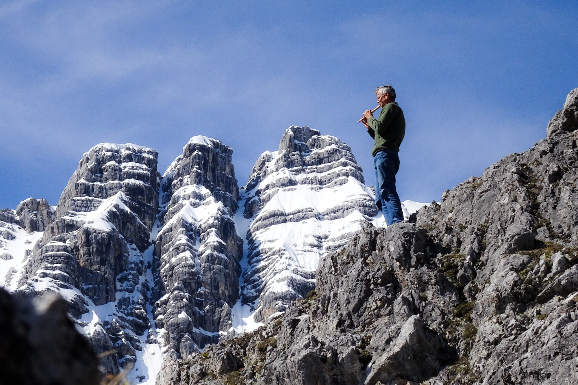 When flutes play, mountains listen