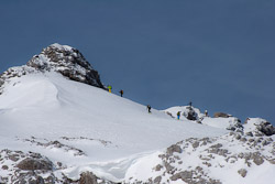 Skitourengeher am Weg zur Schönfeldspitze